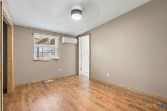 470 Lyon Road, Seguin, TX 78155