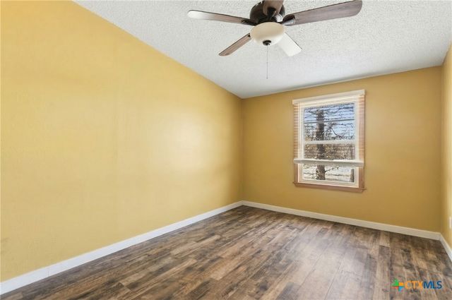 470 Lyon Road, Seguin, TX 78155