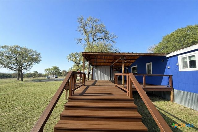 470 Lyon Road, Seguin, TX 78155