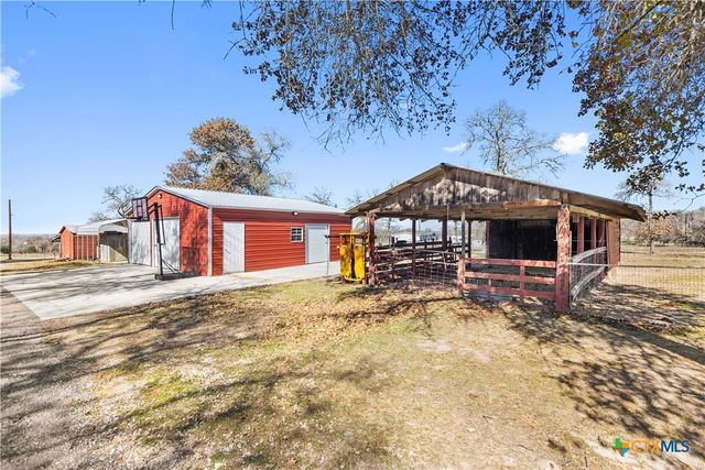 470 Lyon Road, Seguin, TX 78155