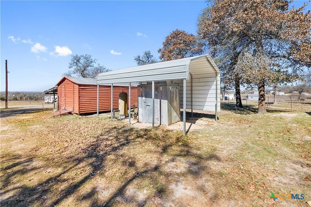 470 Lyon Road, Seguin, TX 78155