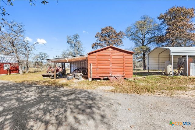 470 Lyon Road, Seguin, TX 78155