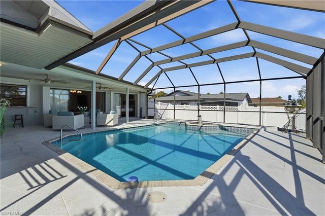 3815 5th PL, Cape Coral, FL 33914