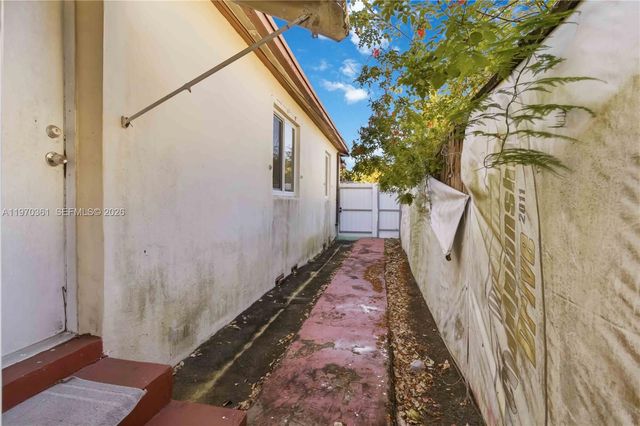 380 NW 133rd Street, North Miami, FL 33168