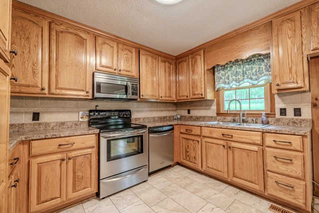 1134 Billy Nance Hwy, Waynesboro, TN 38485