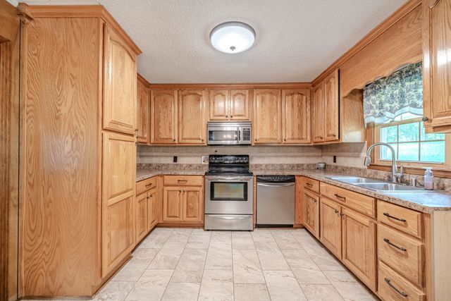 1134 Billy Nance Hwy, Waynesboro, TN 38485