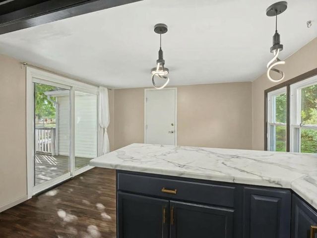 522 S MIDVALE Boulevard, Madison, WI 53711