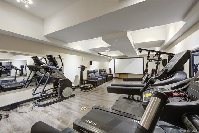 118-17 Union Turnpike 11J, Forest Hills, NY 11375