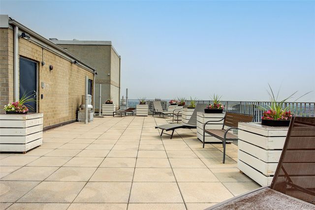 118-17 Union Turnpike 11J, Forest Hills, NY 11375
