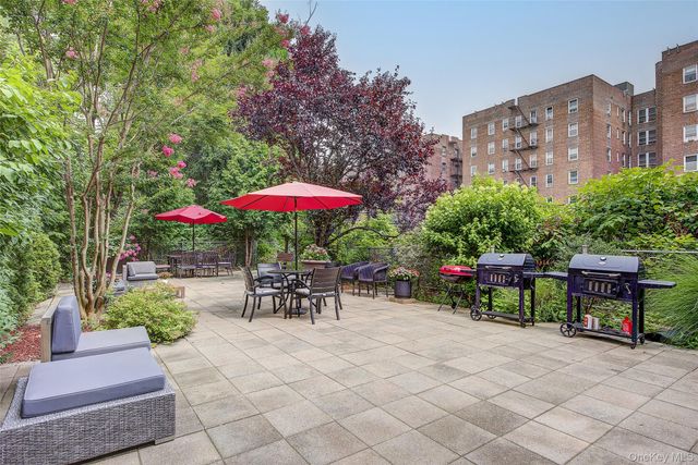 118-17 Union Turnpike 11J, Forest Hills, NY 11375