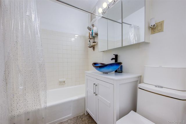 118-17 Union Turnpike 11J, Forest Hills, NY 11375