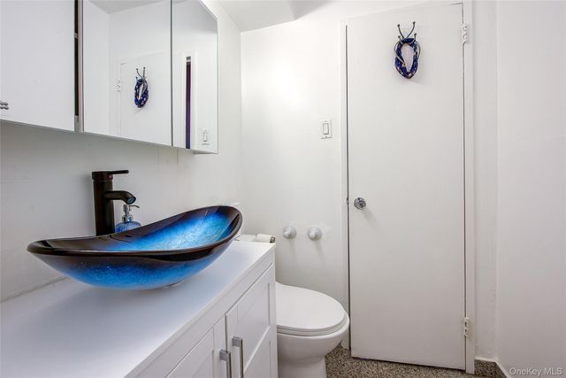118-17 Union Turnpike 11J, Forest Hills, NY 11375