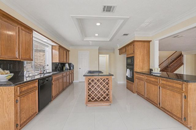 2125 Tipperary Drive, Pearland, TX 77581