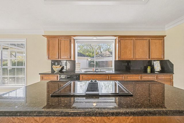 2125 Tipperary Drive, Pearland, TX 77581