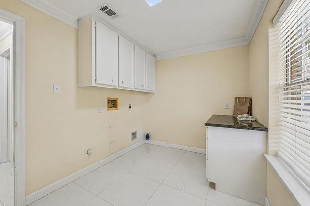 2125 Tipperary Drive, Pearland, TX 77581