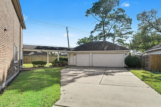 2125 Tipperary Drive, Pearland, TX 77581