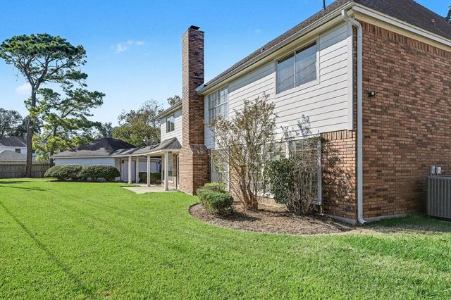 2125 Tipperary Drive, Pearland, TX 77581