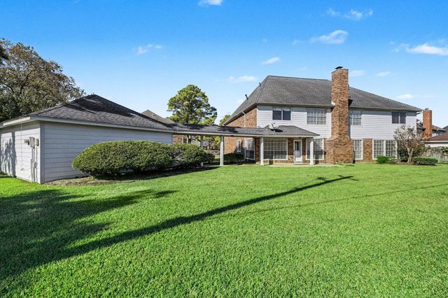 2125 Tipperary Drive, Pearland, TX 77581