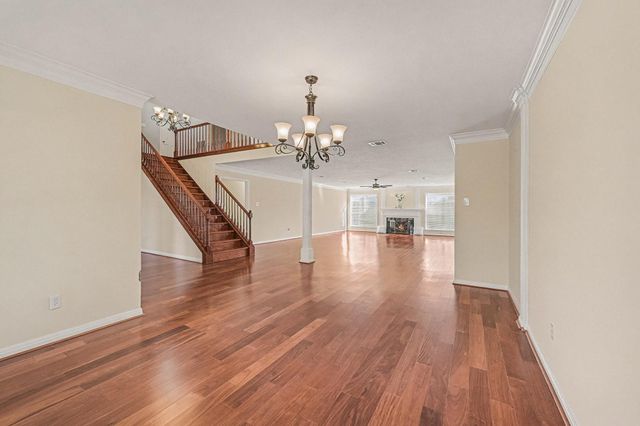 2125 Tipperary Drive, Pearland, TX 77581