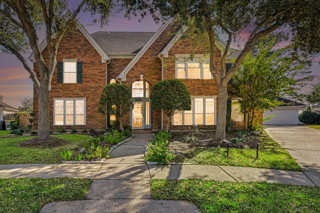 2125 Tipperary Drive, Pearland, TX 77581