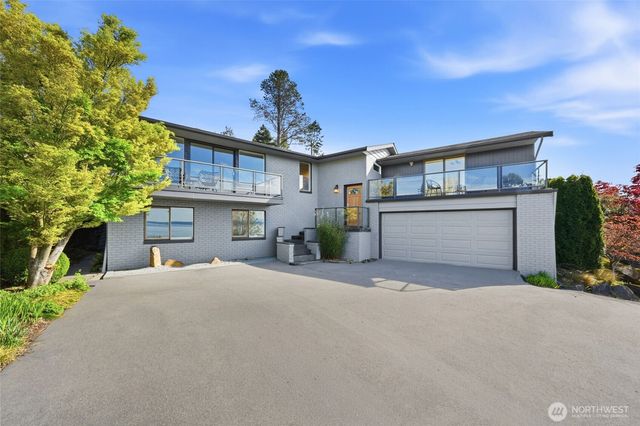 10248 Richwood Avenue NW, Seattle, WA 98177