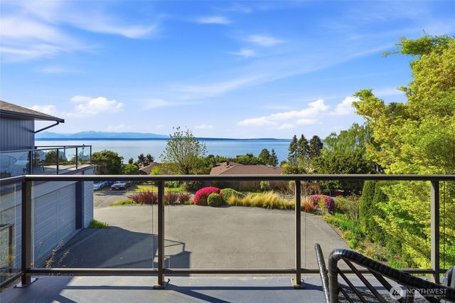 10248 Richwood Avenue NW, Seattle, WA 98177