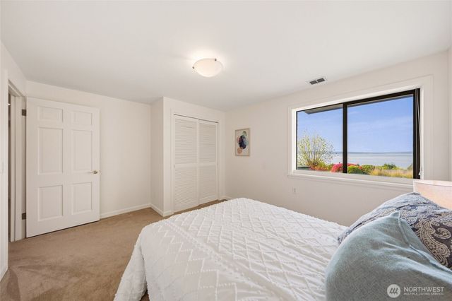 10248 Richwood Avenue NW, Seattle, WA 98177