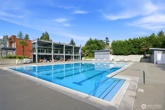 10248 Richwood Avenue NW, Seattle, WA 98177