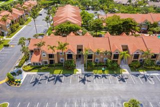 15560 SW 104th Ter 6110, Miami, FL 33196