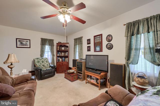 945 MAPLE ST, Lititz, PA 17543