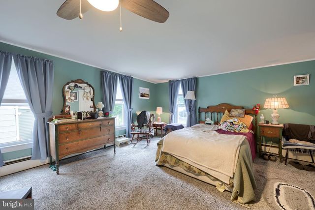 945 MAPLE ST, Lititz, PA 17543