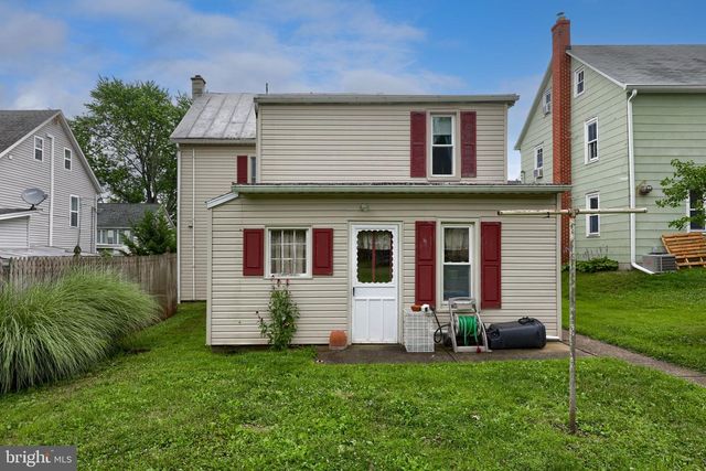 945 MAPLE ST, Lititz, PA 17543