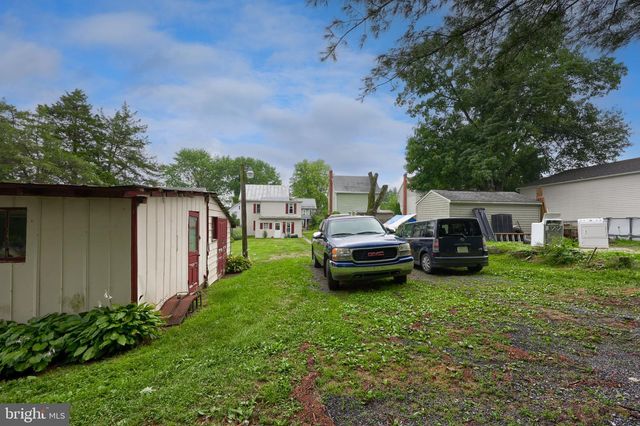 945 MAPLE ST, Lititz, PA 17543