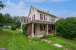 945 MAPLE ST, Lititz, PA 17543