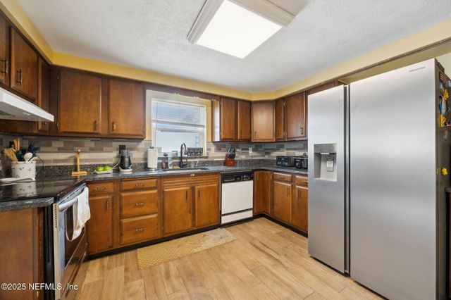 11535 RENNE Drive, Jacksonville, FL 32218