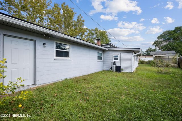 11535 RENNE Drive, Jacksonville, FL 32218