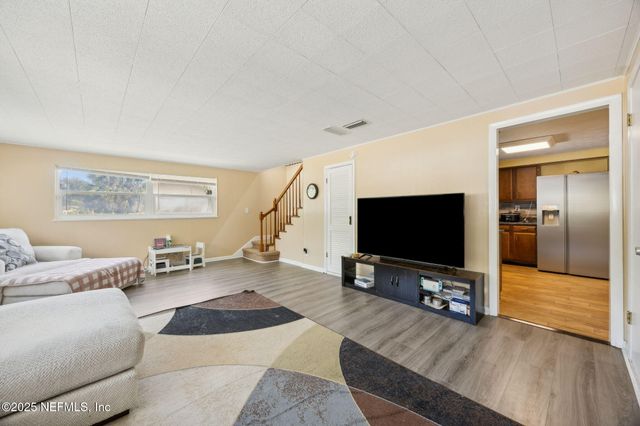 11535 RENNE Drive, Jacksonville, FL 32218