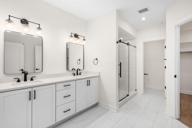 5189 Highpointe Lakes Drive, 8304, Westerville, OH 43081