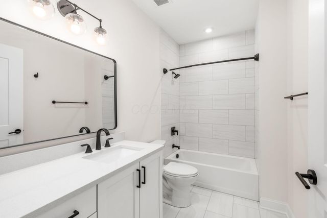 5189 Highpointe Lakes Drive, 8304, Westerville, OH 43081