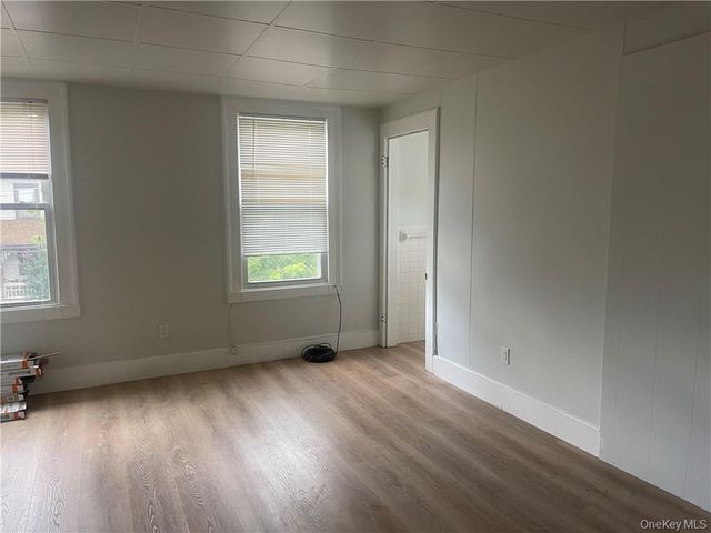 8 Mansion Street 2, Poughkeepsie, NY 12601