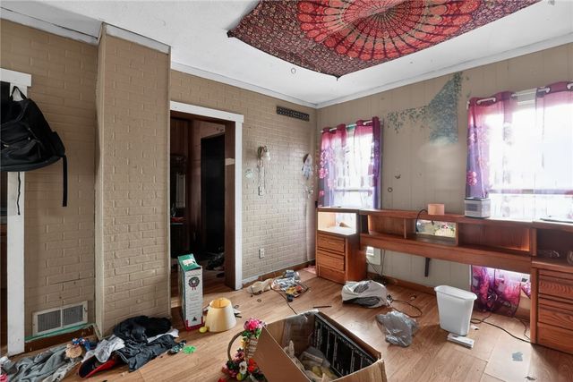 64 Stewart Ave, Greenville Boro, PA 16125