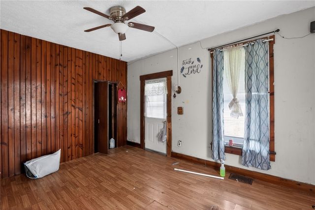 64 Stewart Ave, Greenville Boro, PA 16125