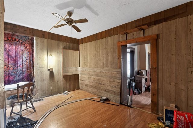 64 Stewart Ave, Greenville Boro, PA 16125