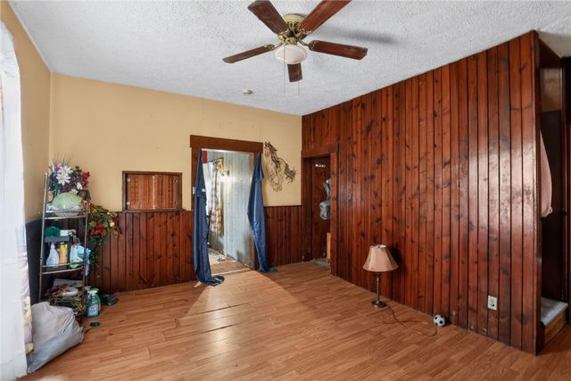 64 Stewart Ave, Greenville Boro, PA 16125