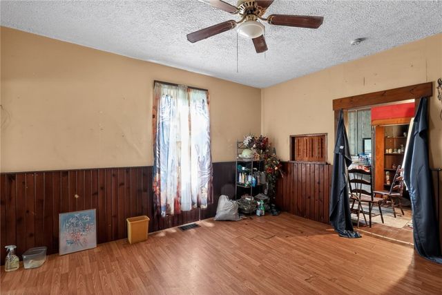 64 Stewart Ave, Greenville Boro, PA 16125