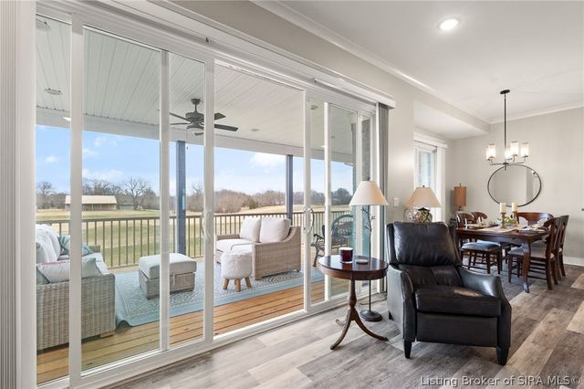 1619 Greenbrier Pointe, Henryville, IN 47126