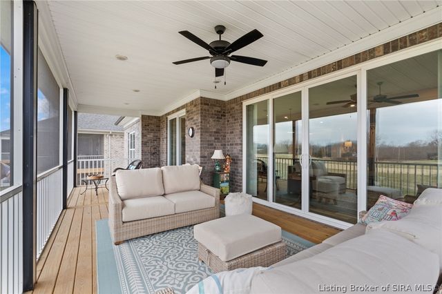 1619 Greenbrier Pointe, Henryville, IN 47126