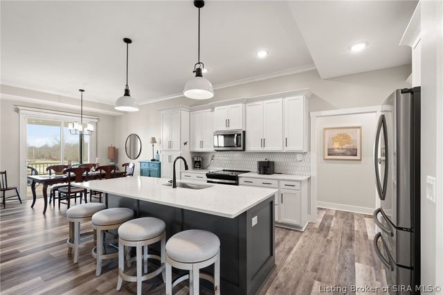 1619 Greenbrier Pointe, Henryville, IN 47126