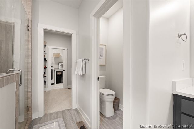 1619 Greenbrier Pointe, Henryville, IN 47126