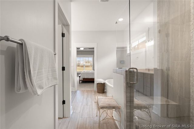 1619 Greenbrier Pointe, Henryville, IN 47126